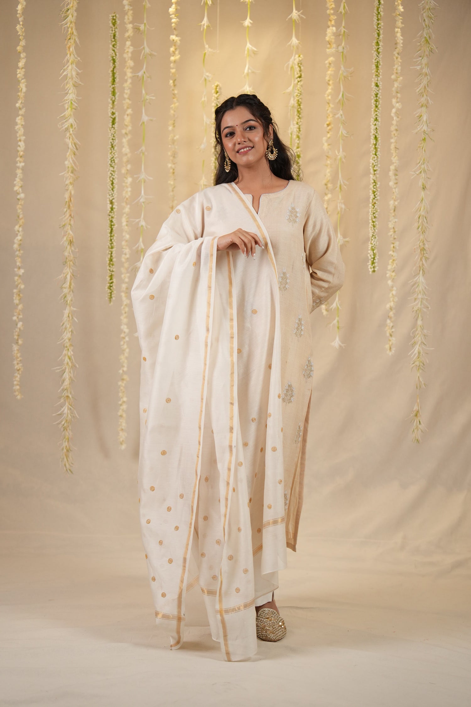 Ek Dor Cream Muga Silk Kurta with Machine Embroidery