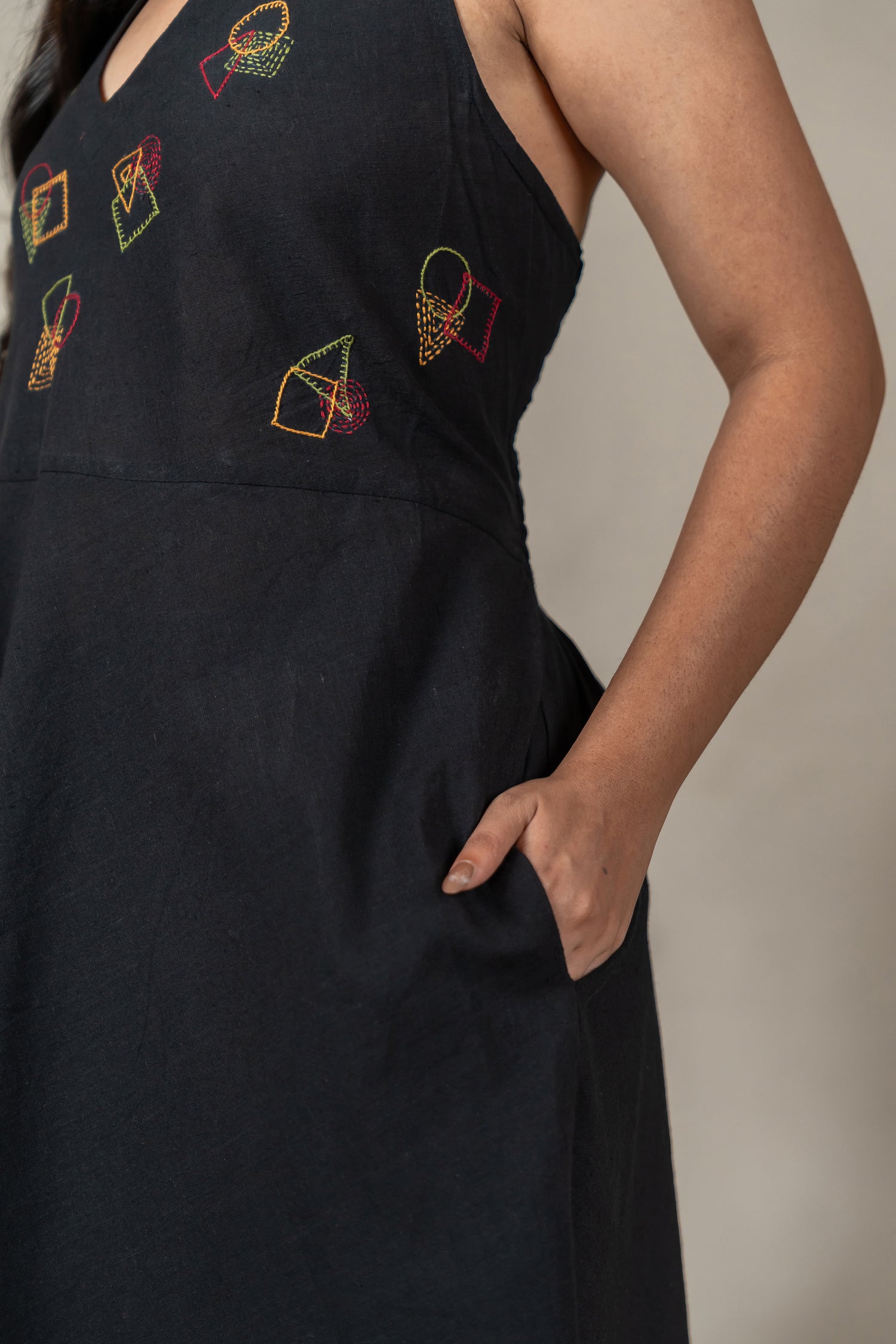 Hand Embroidered Handloom Cotton Halter-Neck Dress in Black – Suchi