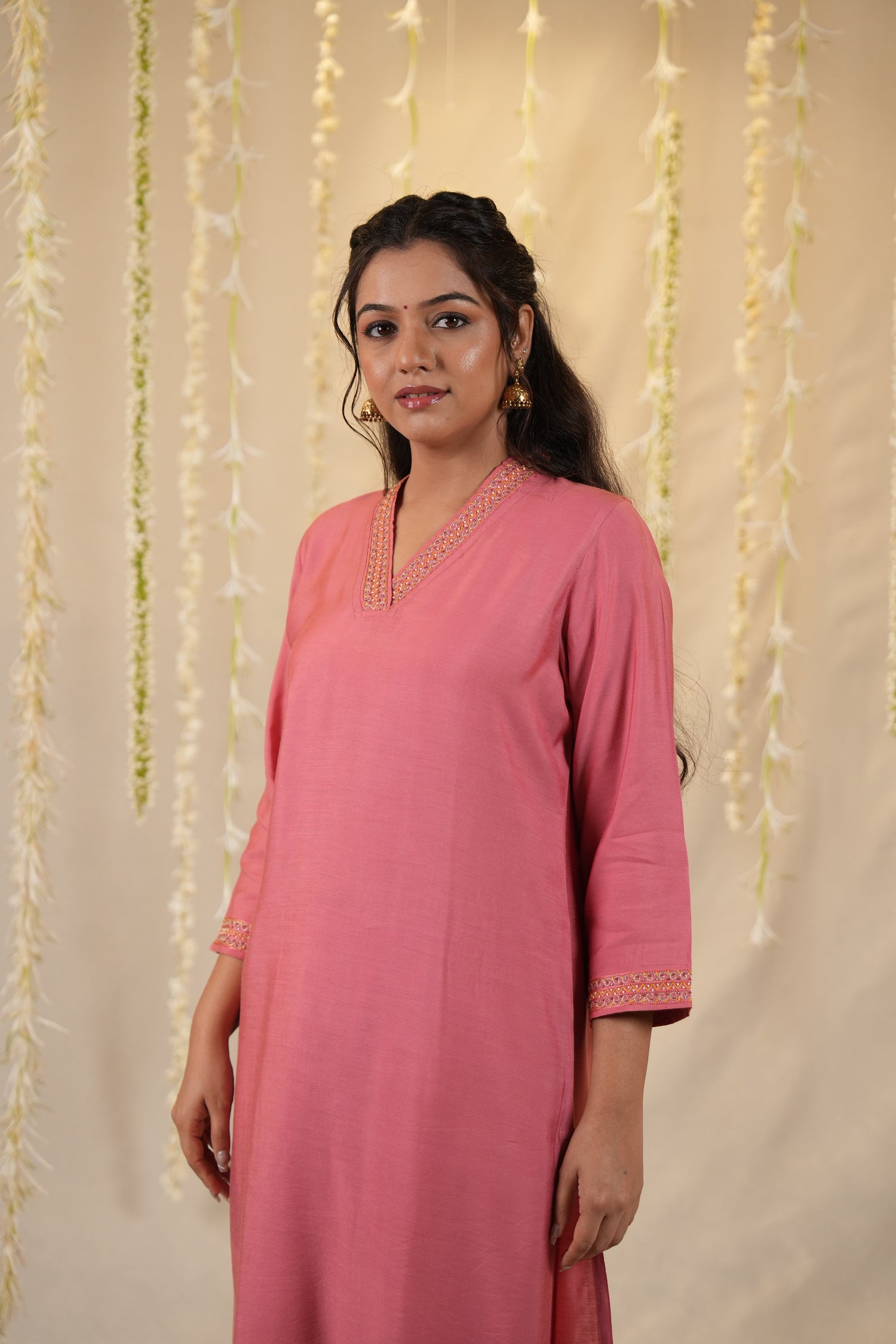 Ek Dor Hand Embroidered Viscose Silk Kurta Set - Set of Three