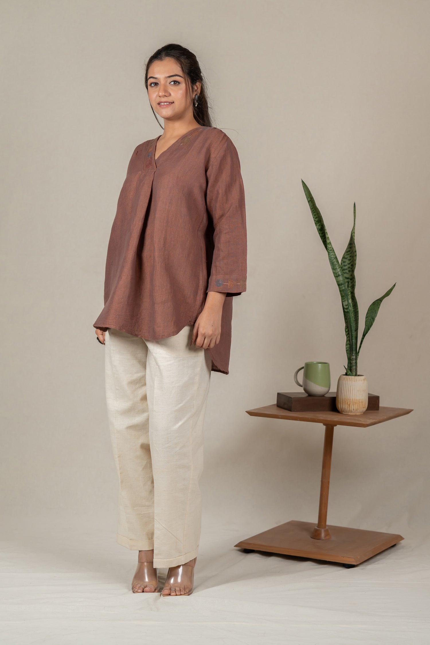 Hand Embroidered Handloom Cotton Tunic in Earth Brown – Suchi