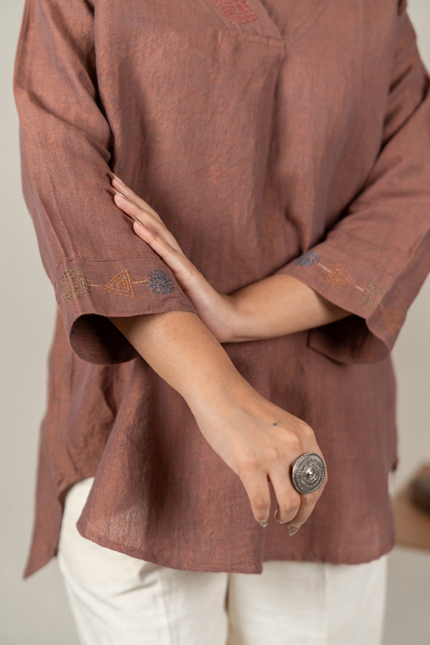 Hand Embroidered Handloom Cotton Tunic in Earth Brown – Suchi