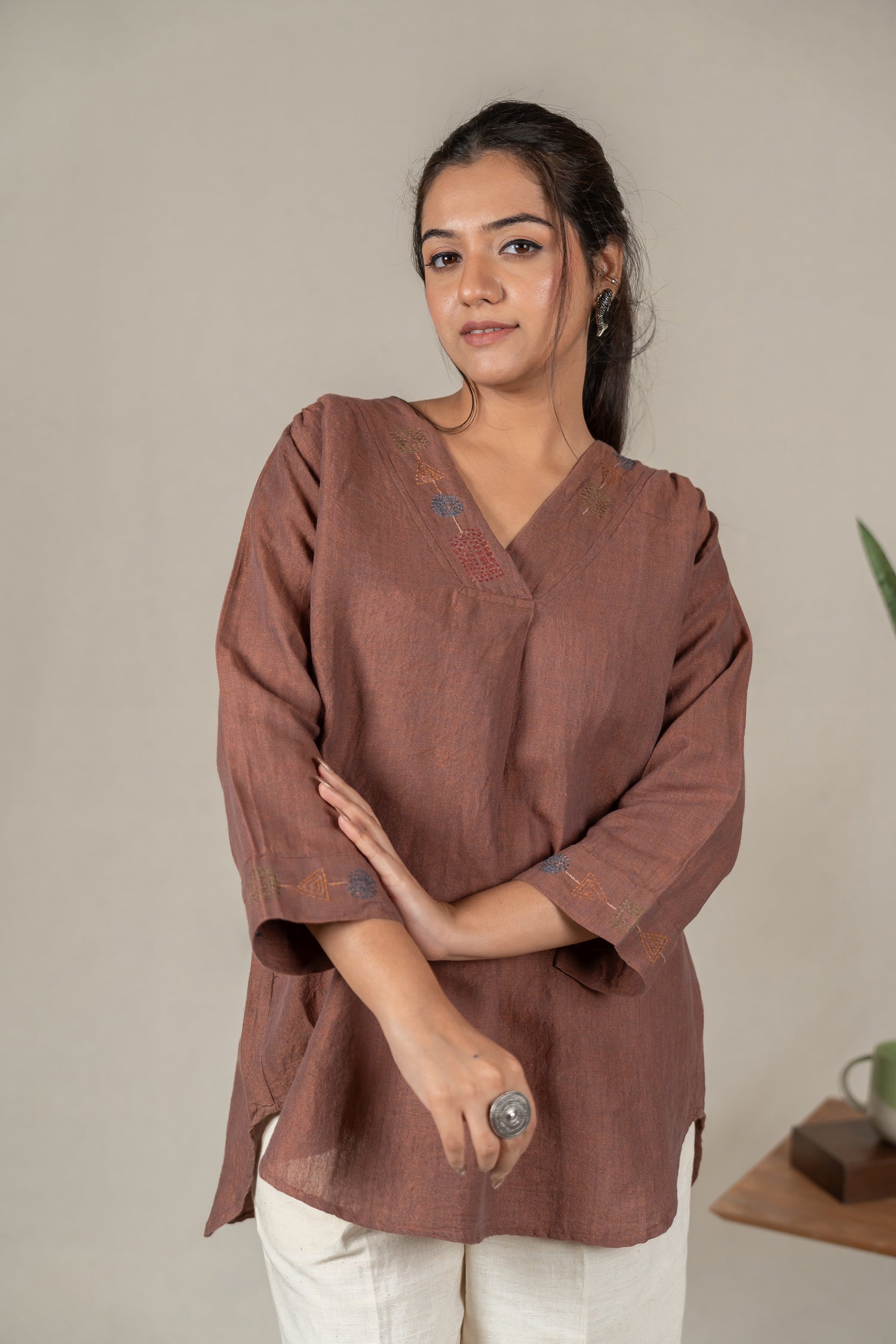 Hand Embroidered Handloom Cotton Tunic in Earth Brown – Suchi