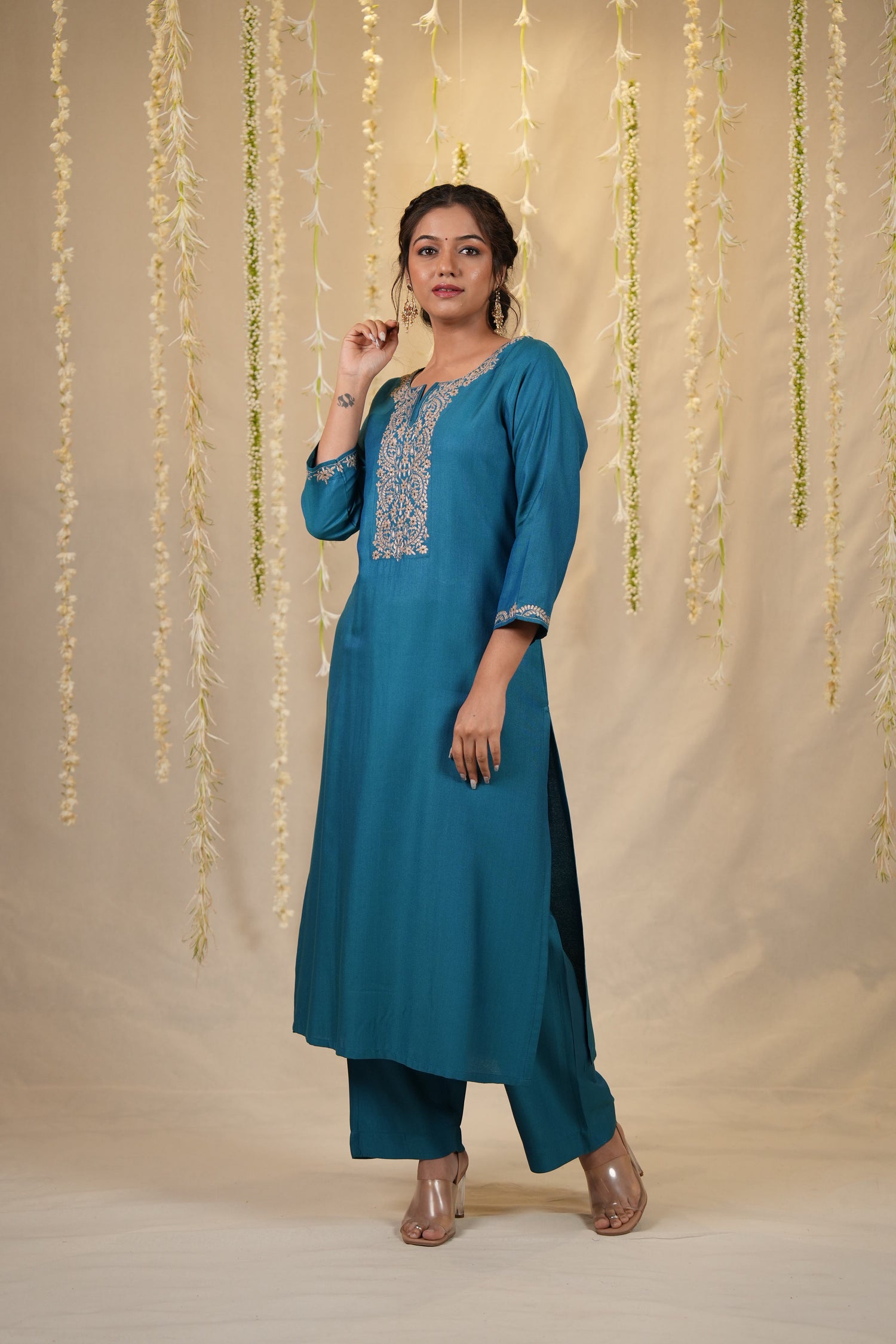 Ek Dor Machine Embroidered Cotton Silk Kurta Set with Dupatta - Set of Three