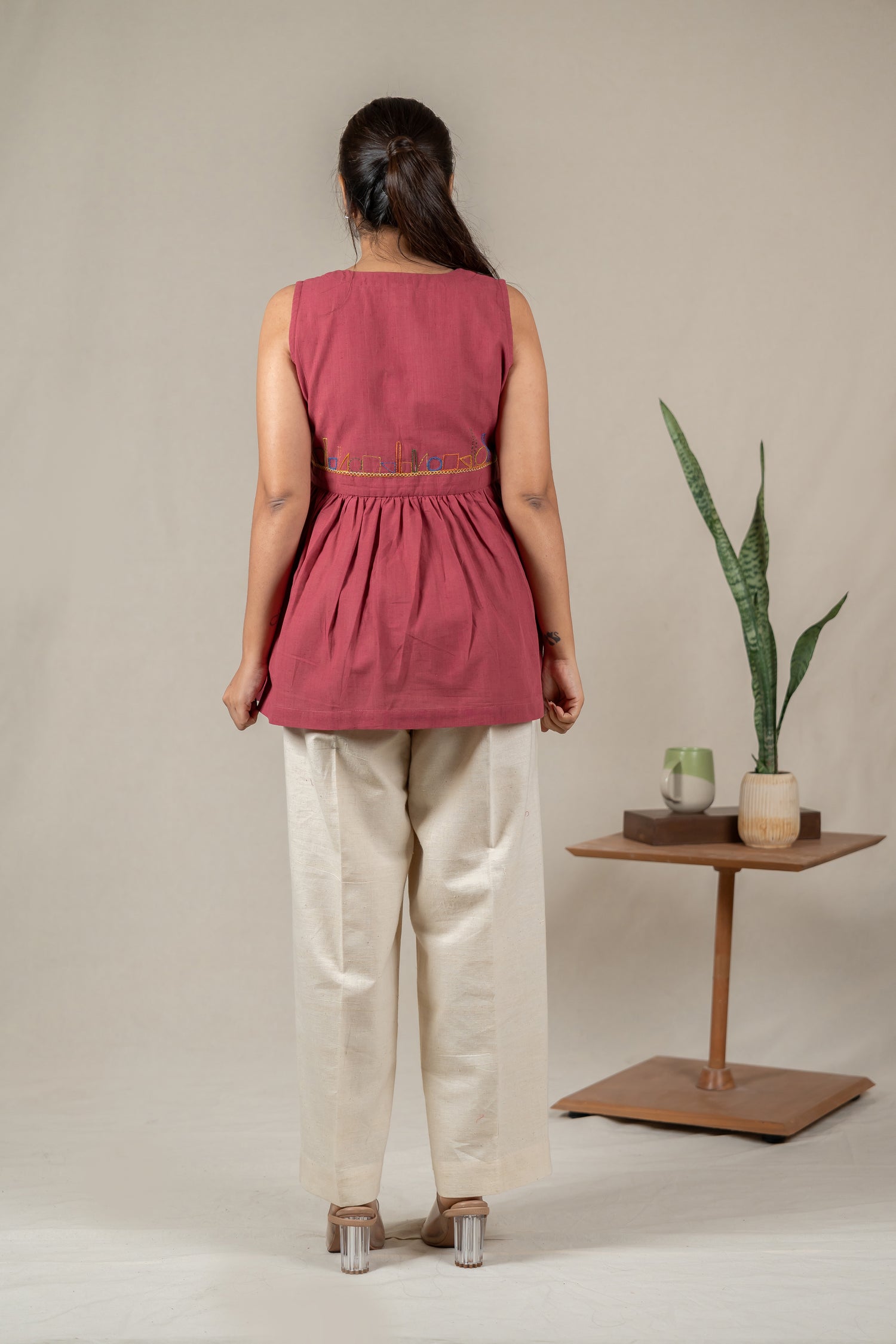 Sleeveless Hand Embroidered Handloom Cotton Top in Muted Pink – Suchi