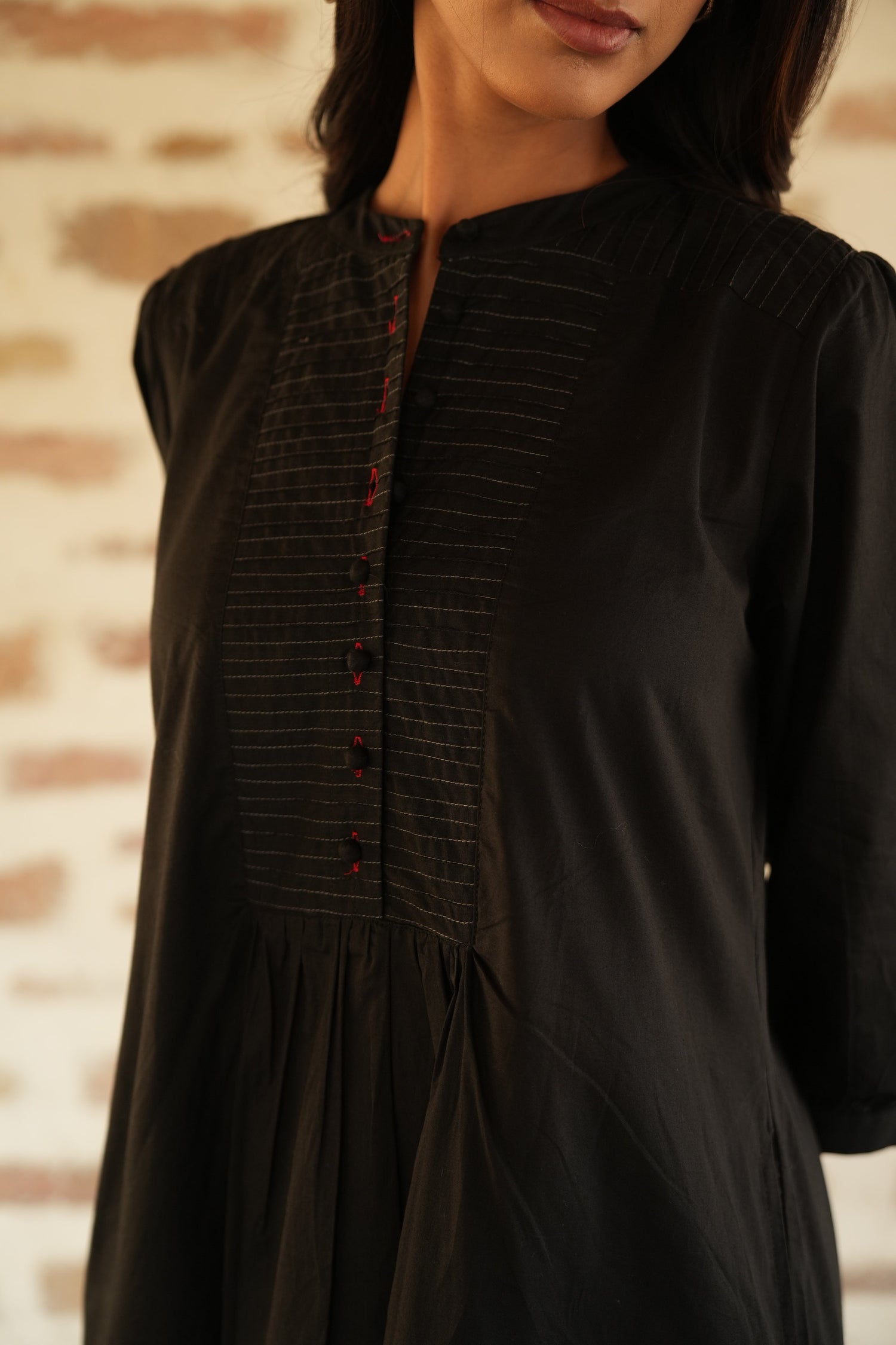 Saral Black Comfort Fit Cotton Kurta | Ray-ethnic