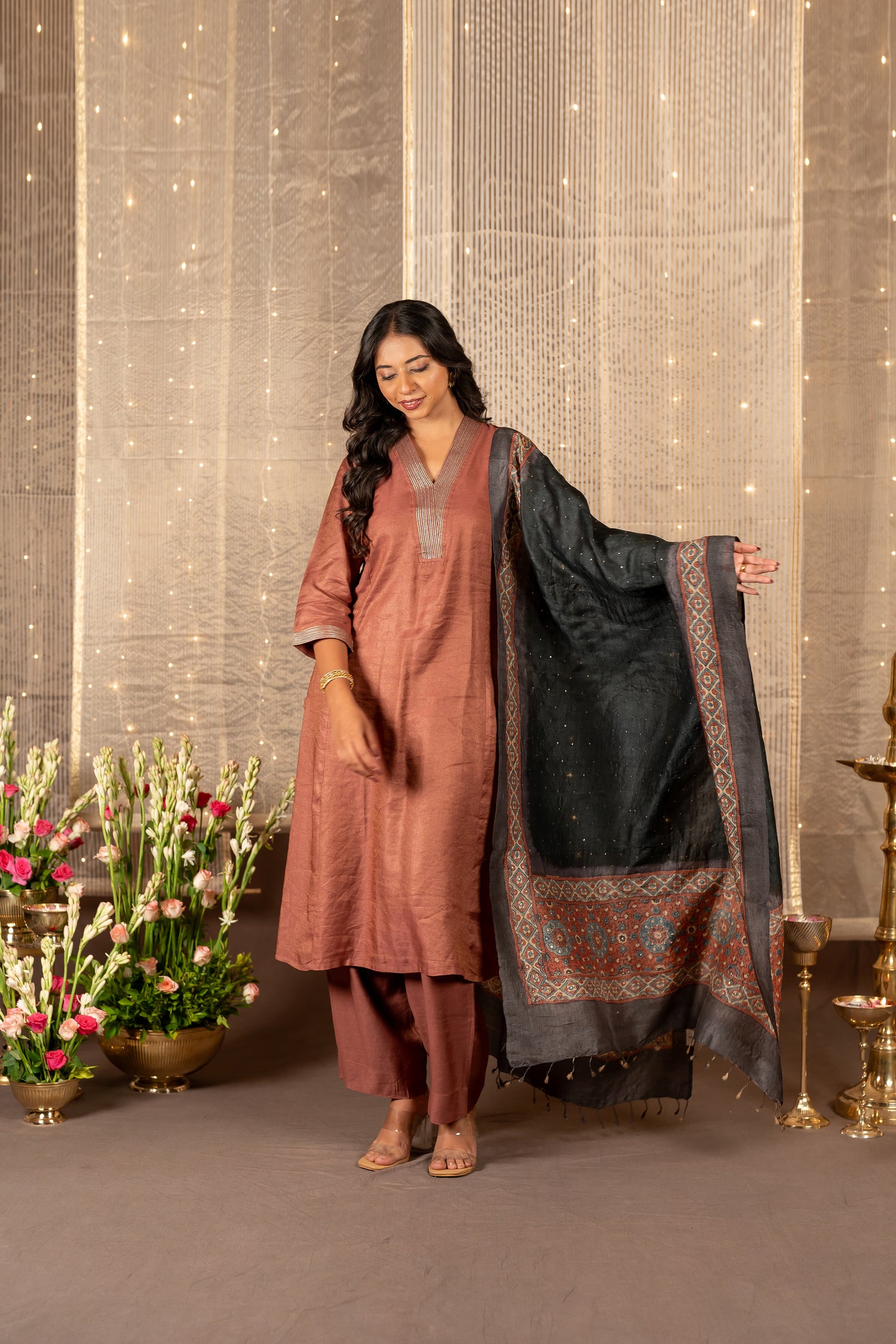 Ray Ethnic The Ira - Premium Silk Tissue Set of 2 with Traditional Craft
