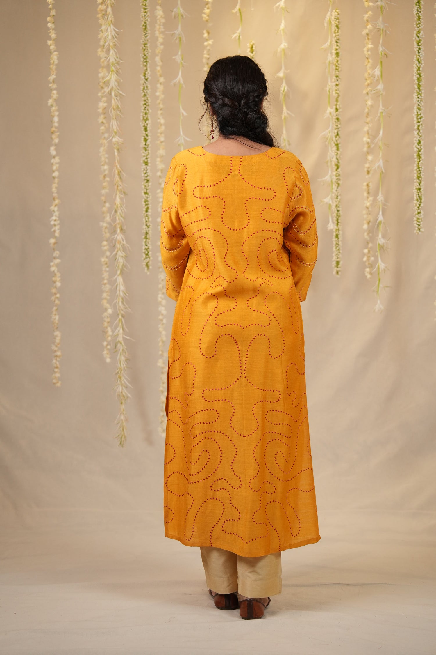 Ek Dor Yellow Muga Silk Bandhani Kurta