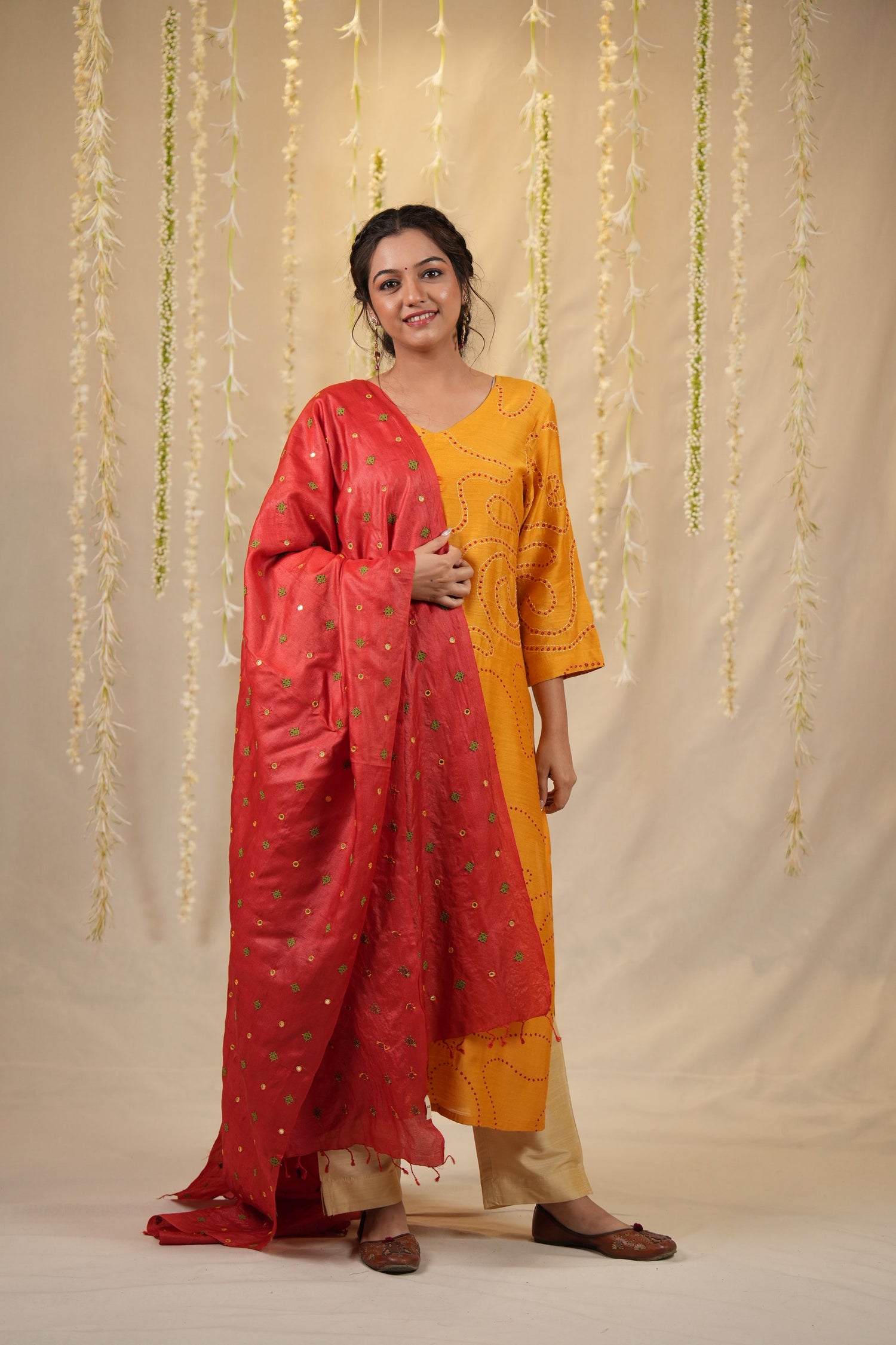 Ek Dor Yellow Muga Silk Bandhani Kurta
