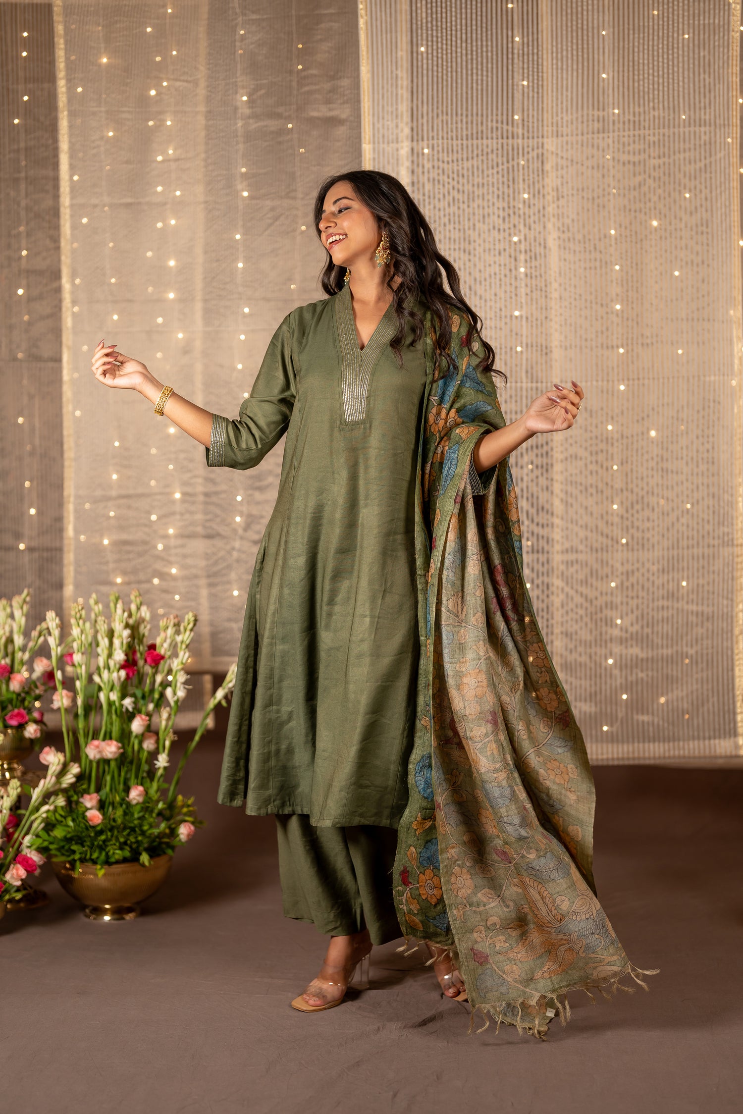 Ray Ethnic The Ira - Dusty Green Tasar Hand-Painted Kalamkari Dupatta