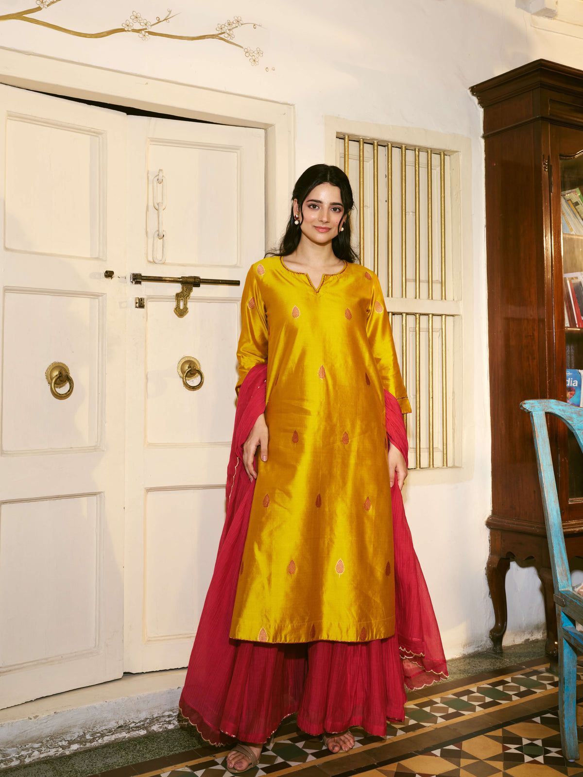 Taara Pure Silk Banarasi Kadwa Kurta Set in Mustard Yellow
