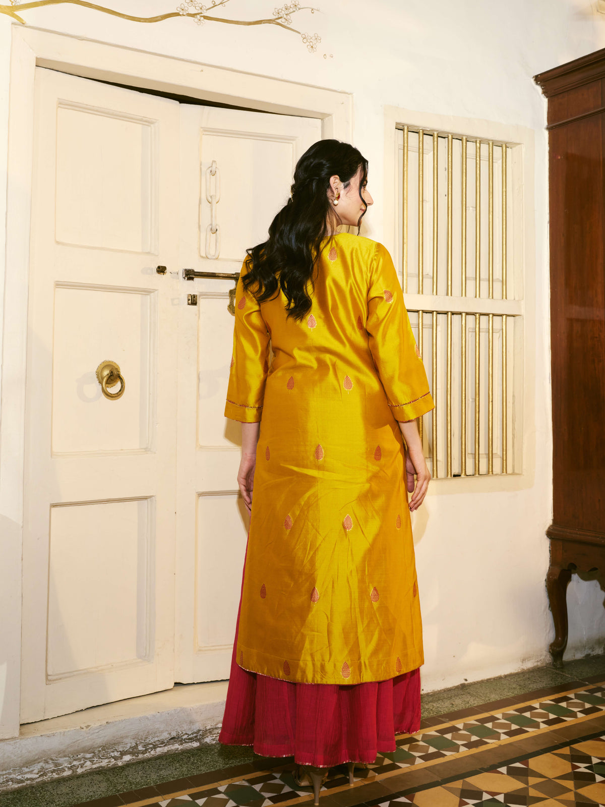 Taara Pure Silk Banarasi Kadwa Kurta Set in Mustard Yellow