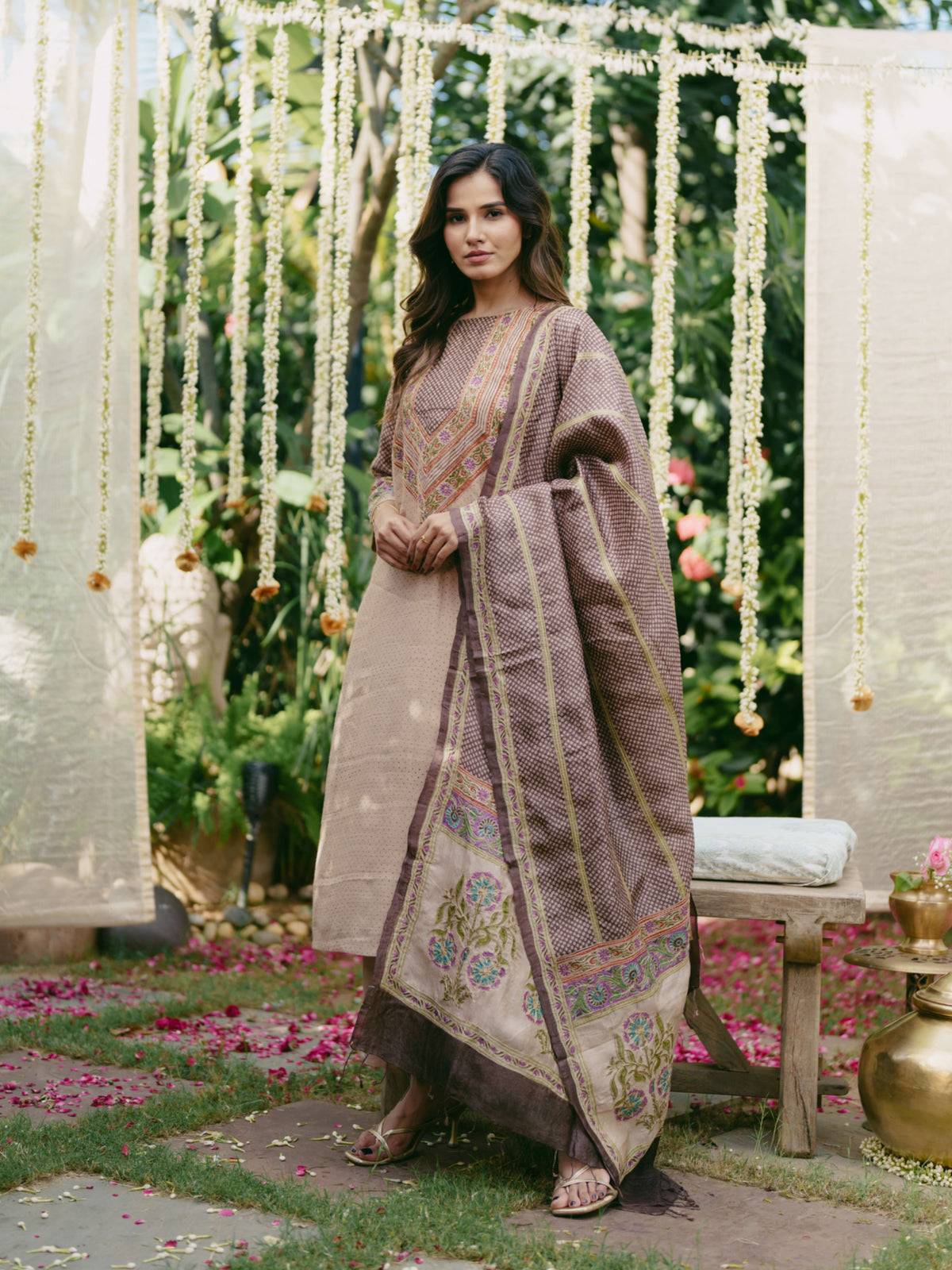 Taara Pure Silk Banarasi Kadwa Kurta Set in Brown