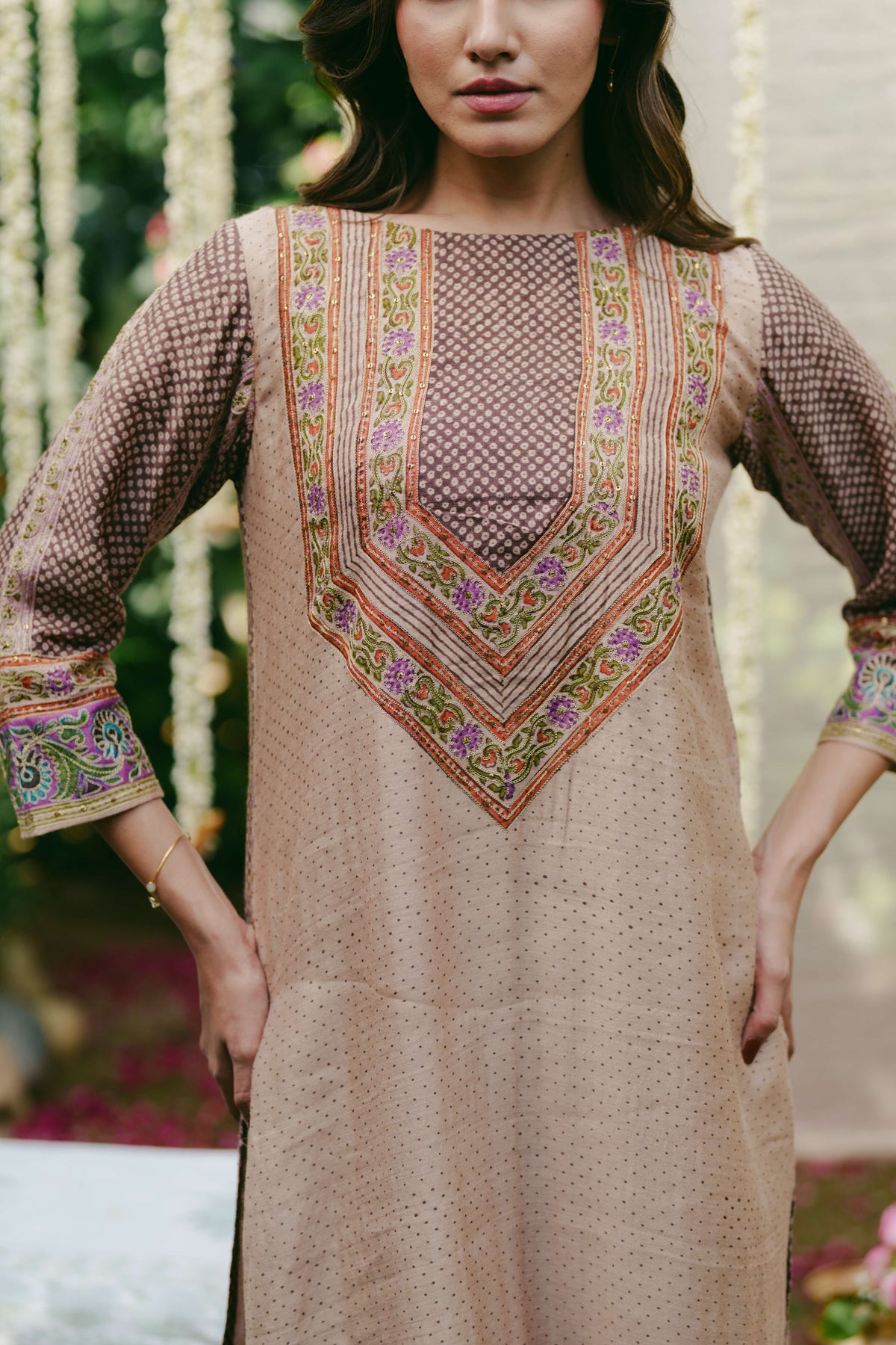 Taara Pure Silk Banarasi Kadwa Kurta Set in Brown