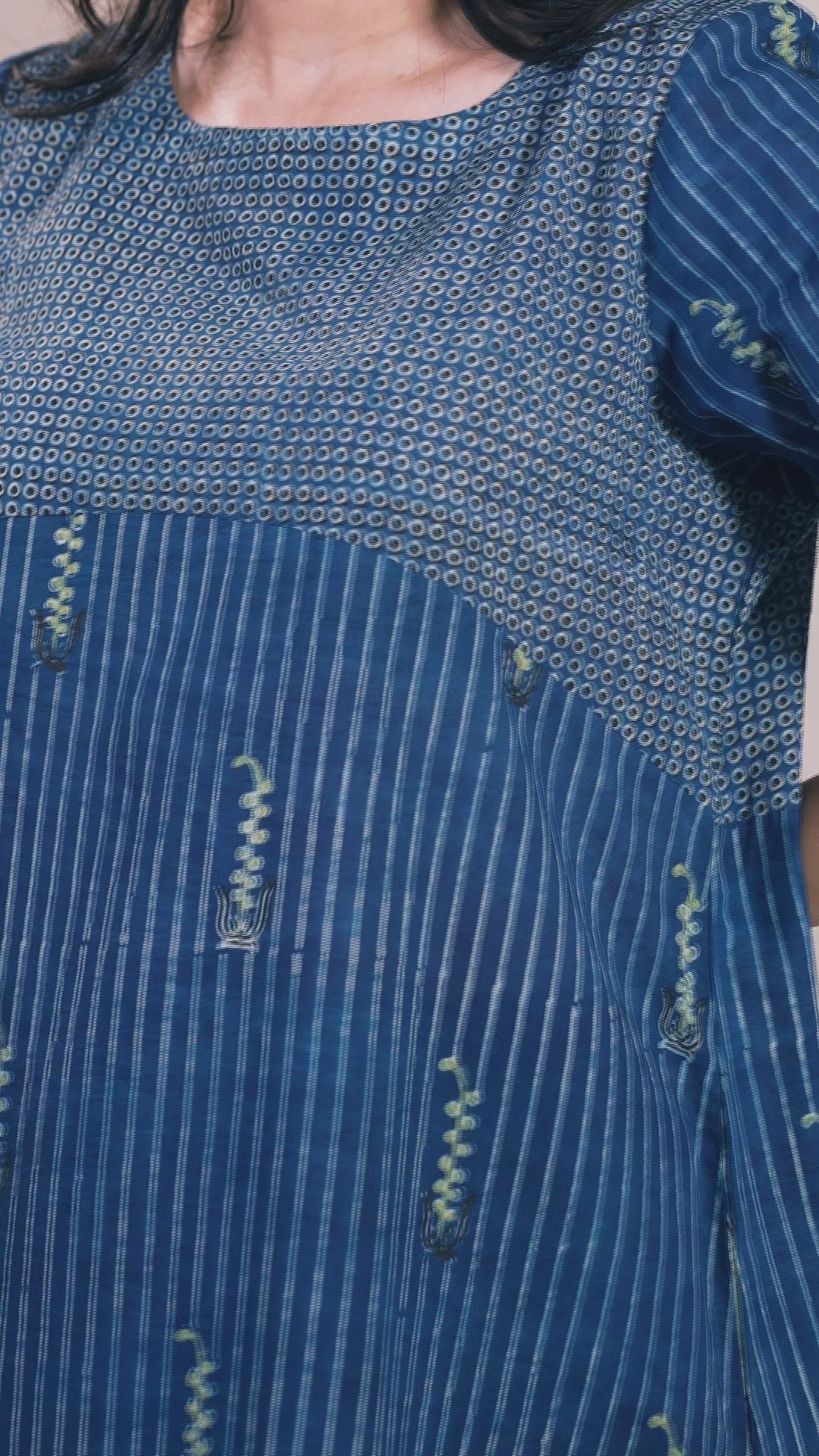 Aakaar Blue Ajarakh Cotton Kurta | Ray-ethnic