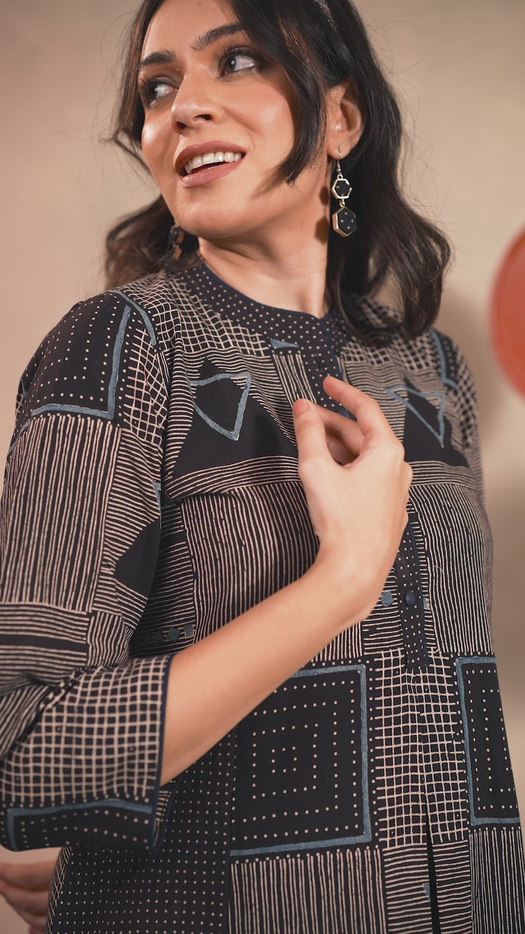 Aakaar Blue Ajarakh Cotton Kurta | Ray-ethnic