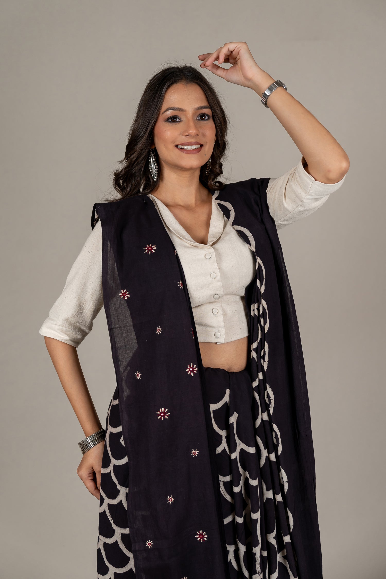 shop mulmul cotton ajrakh fish scale block printed saree in midnight black