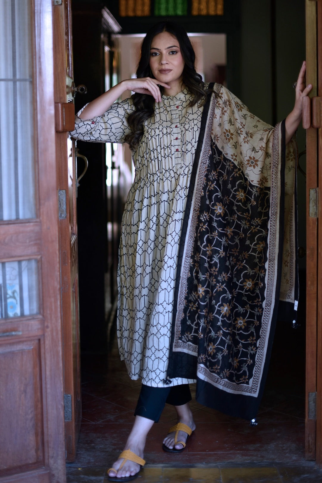 Taraasha Beige Dabu Block Print Cotton Kurta | Ray - Ethnic