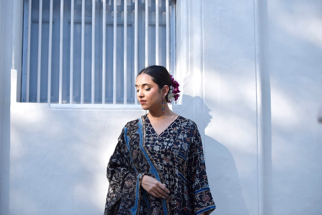 Taraasha Black Dabu Block Print Modal Kurta | Ray - Ethnic