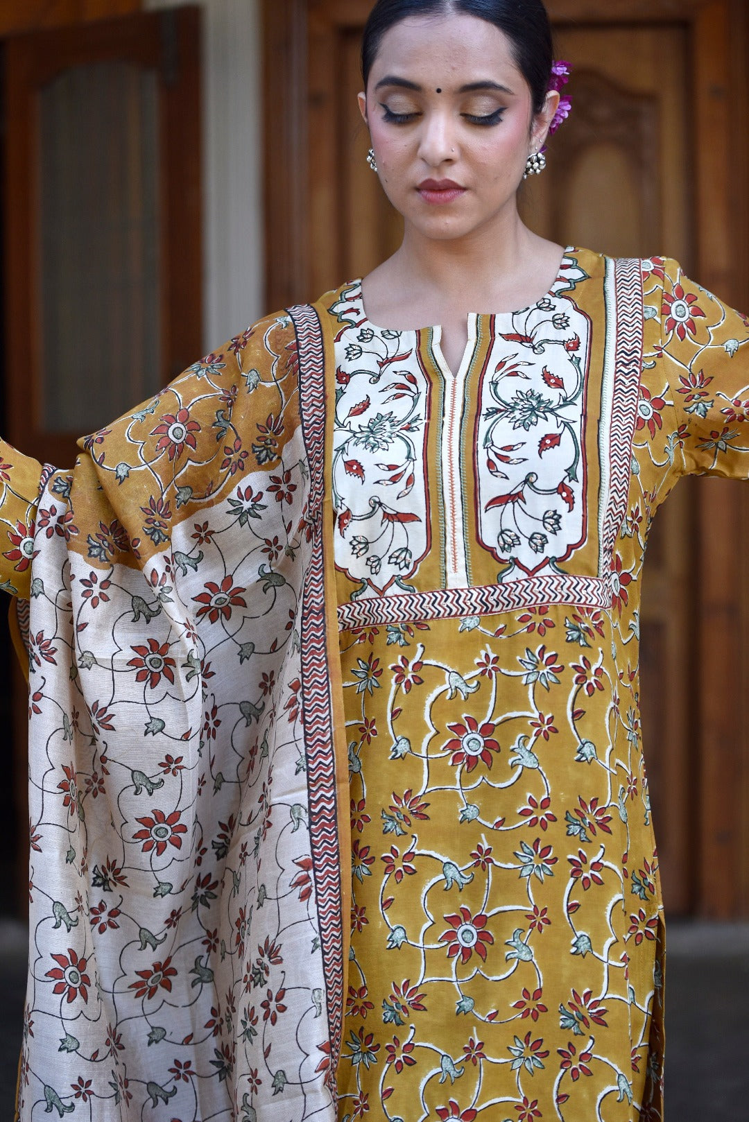 Taraasha Yellow Bagru Print Munga Silk Kurta & Bottom Set | Ray-Ethnic
