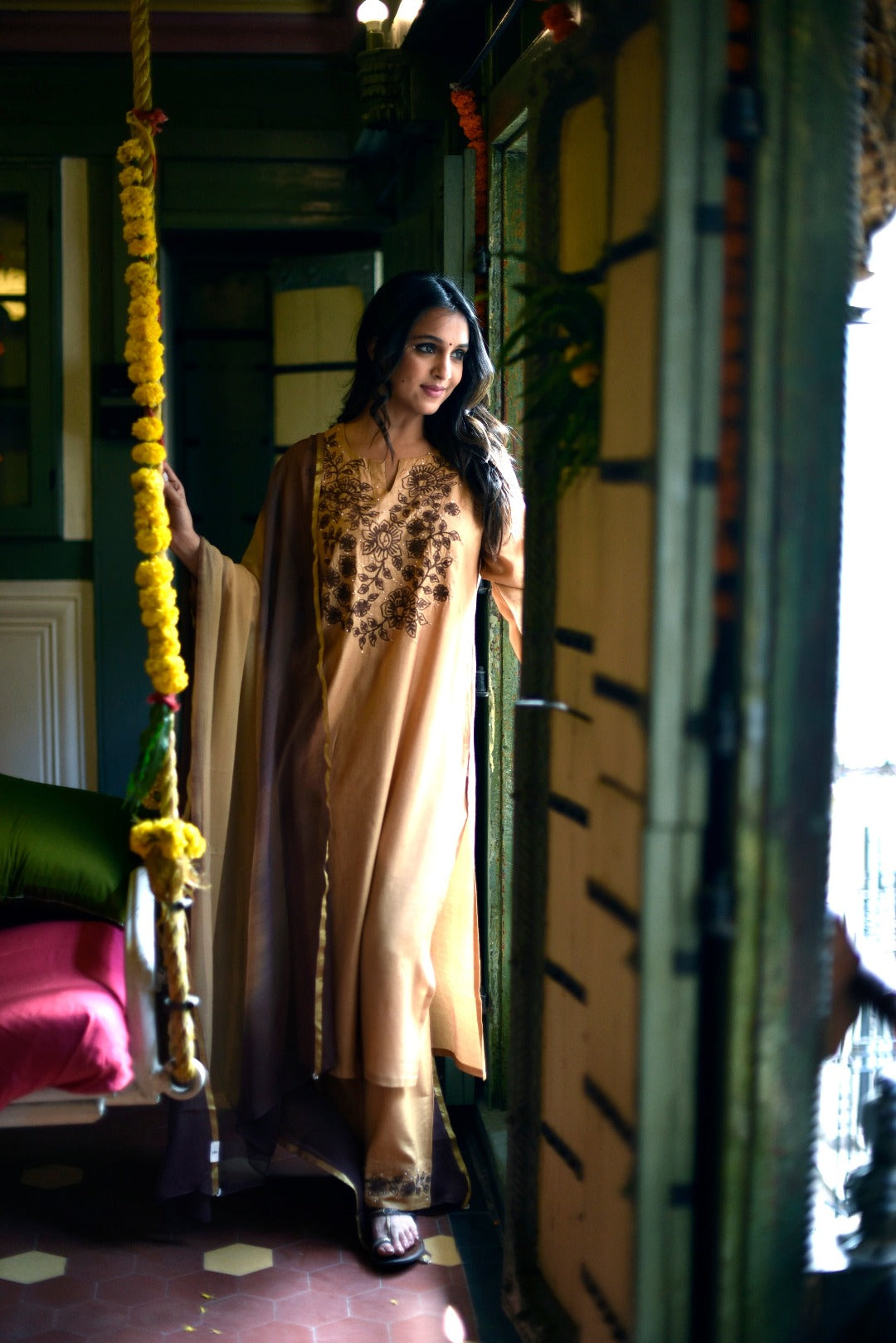 Sitara Ari Work Bamboo Silk Kurta Bottom Dupatta Set | Ray-ethnic