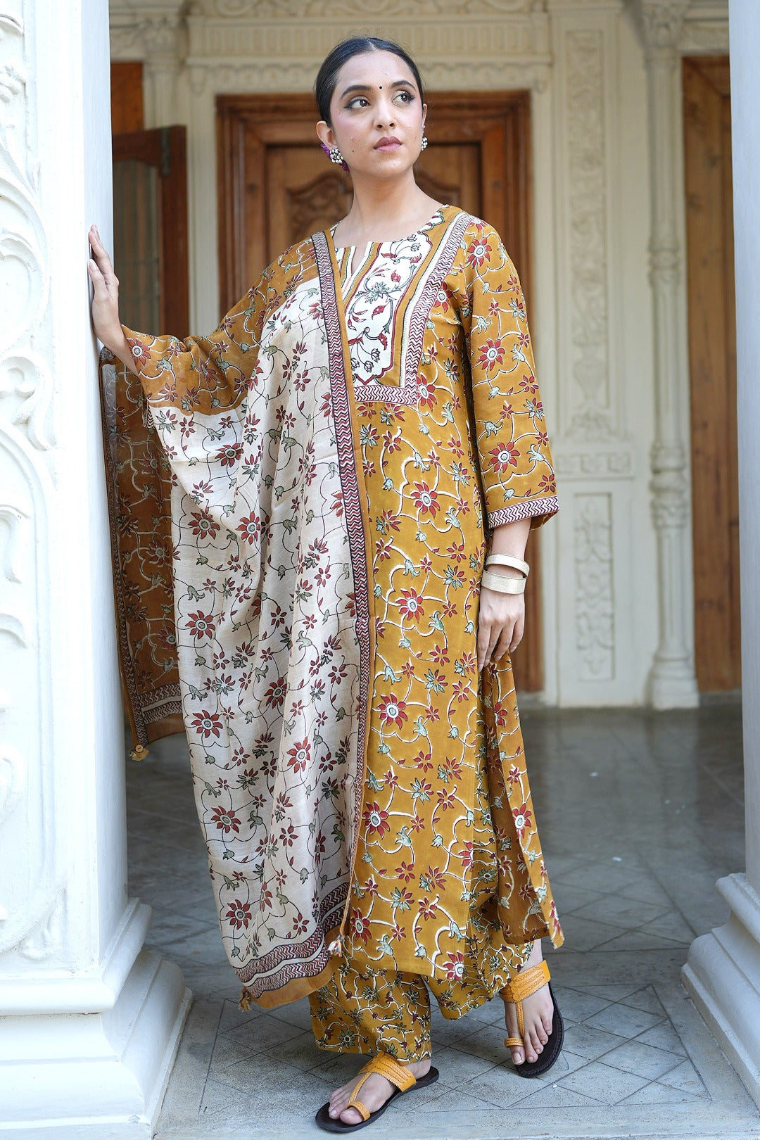 Taraasha Yellow Bagru Print Munga Silk Kurta & Bottom Set | Ray-Ethnic